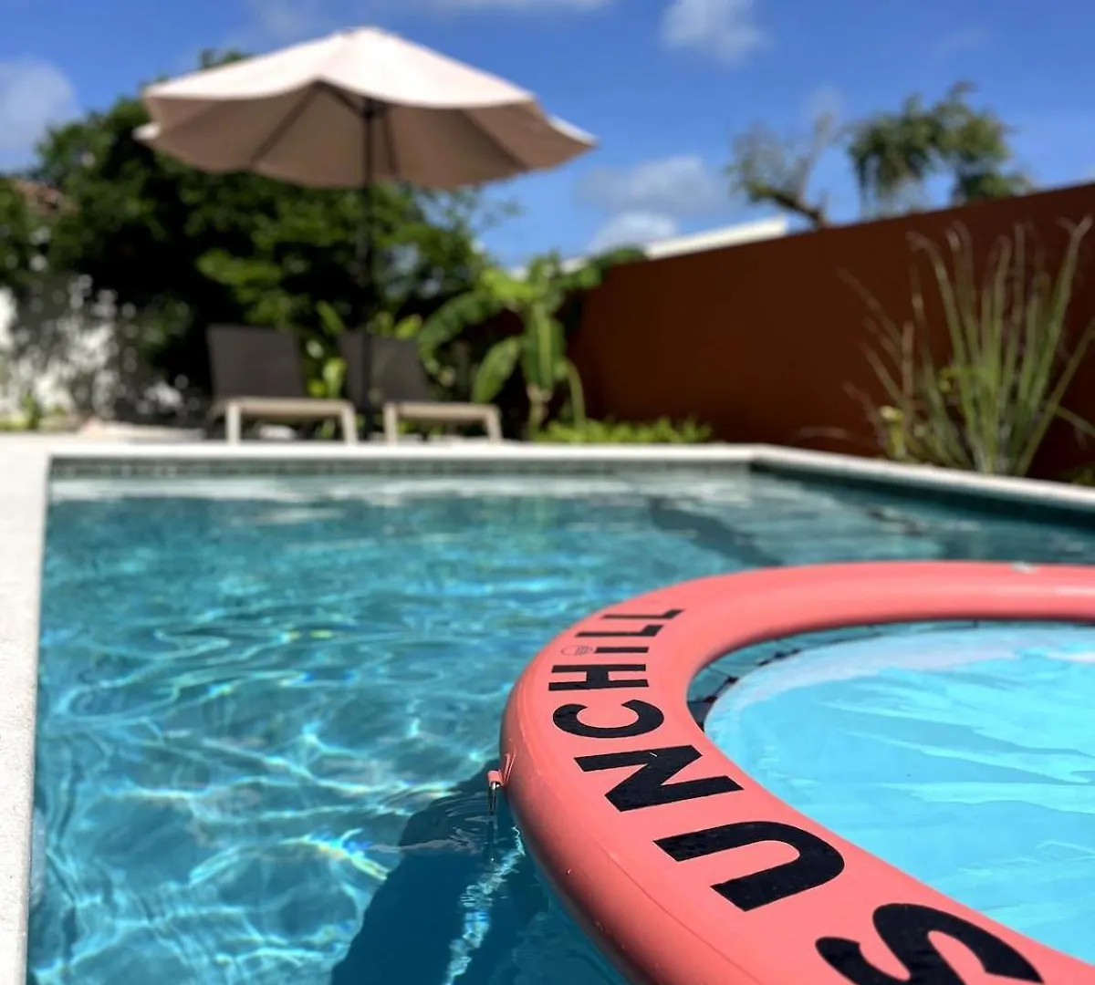 Terra77 Tropical Vacation Home, Private Garden, Pool, Parking And Bbq location