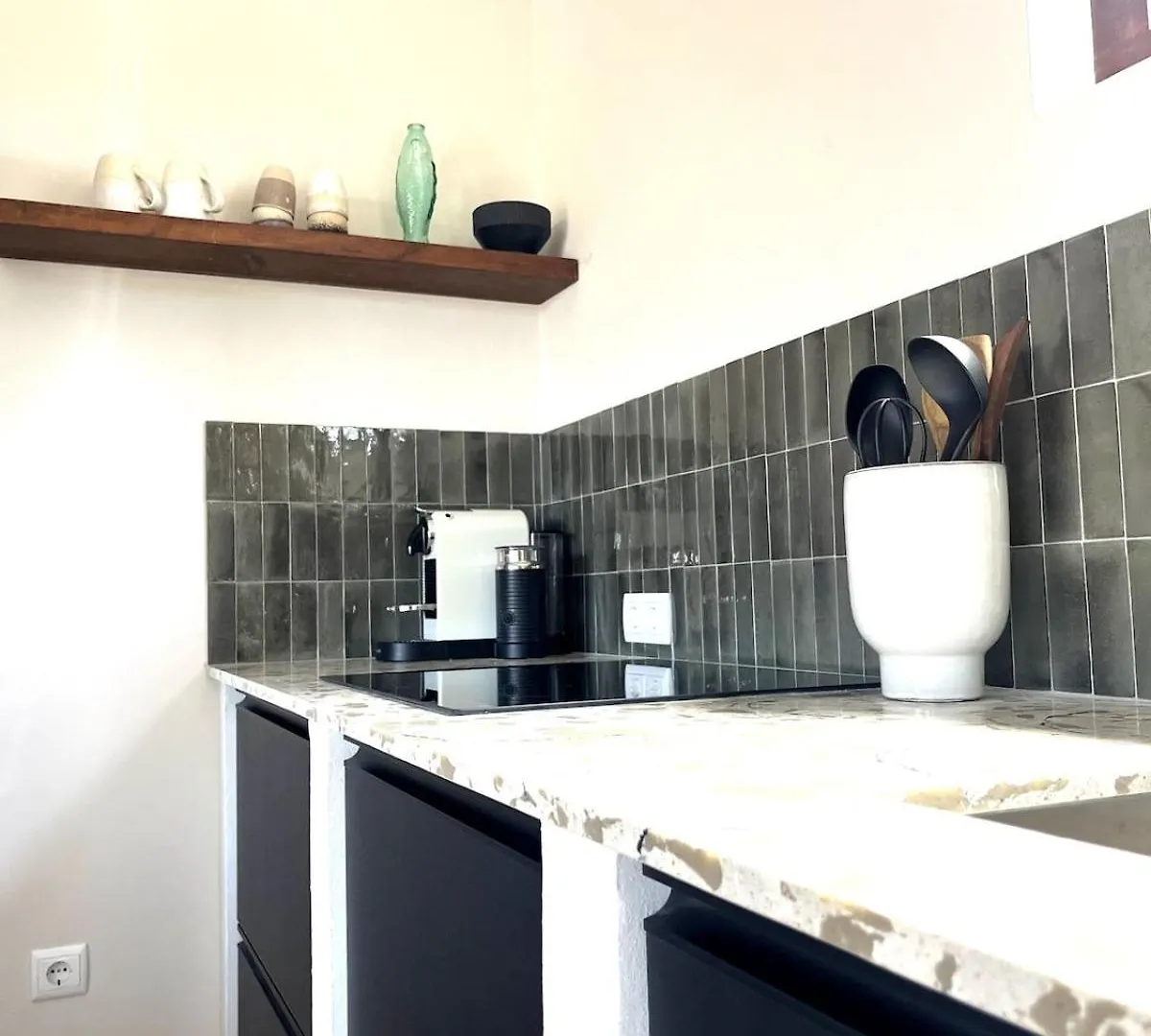 Terra77 Tropical Vacation Home, Private Garden, Pool, Parking And Bbq Willemstad