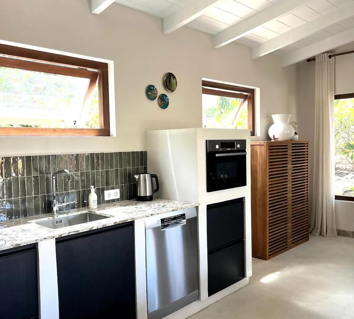 Terra77 Tropical Vacation Home, Private Garden, Pool, Parking And Bbq Willemstad Curaçao